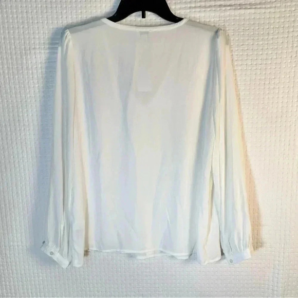 J. Crew LOT OF TWO Sz 10 Sheer V-Neck Tops Popover White & Blue Floral TINY FLAW - Picture 3 of 16